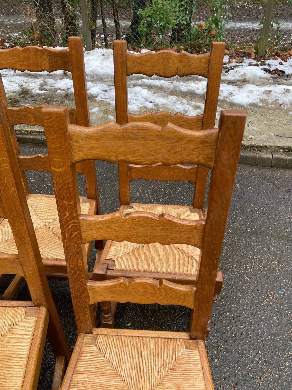 6 dining chairs made of solid medium oak with straw seats, 110cm