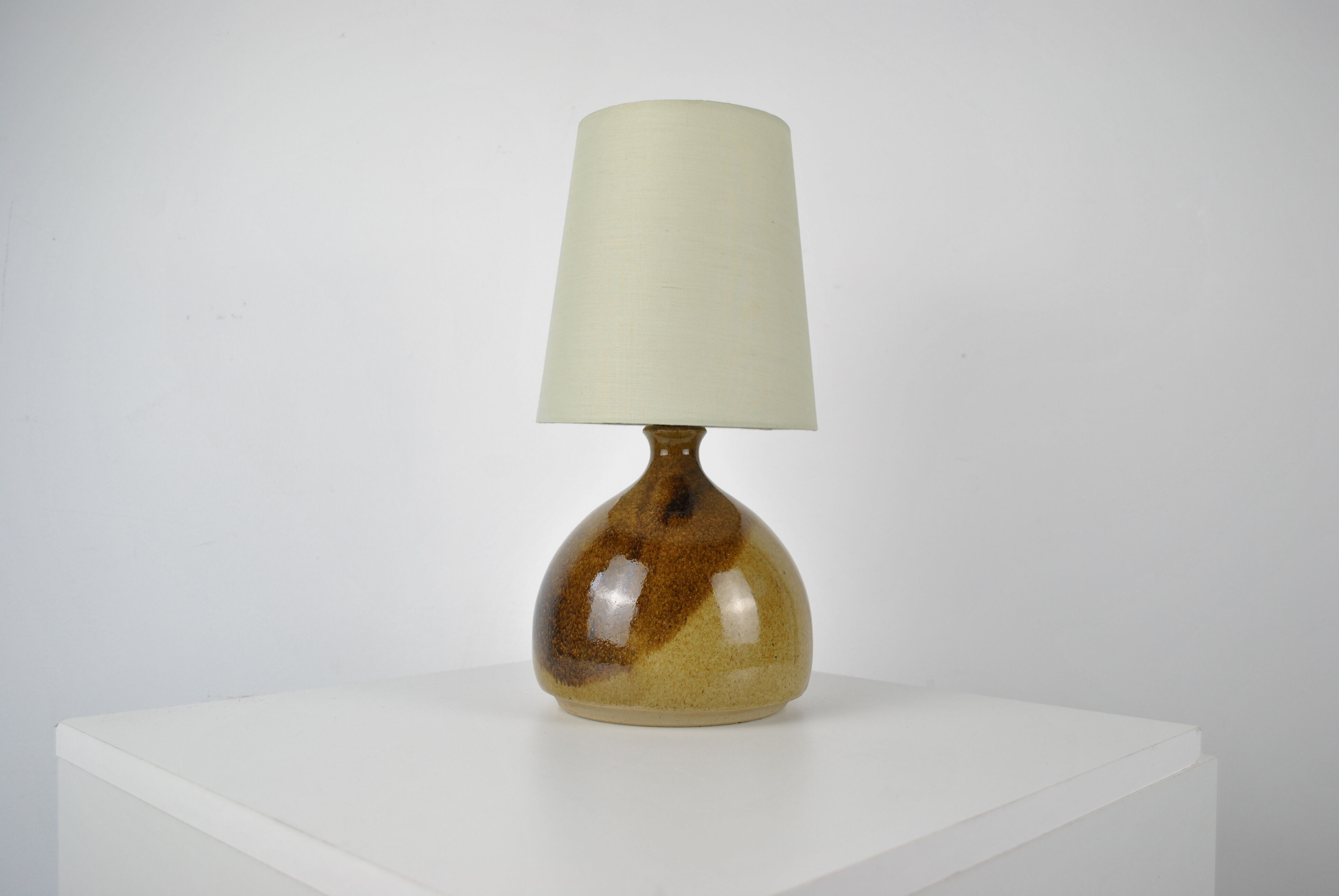 Ceramic lamp circa 1970