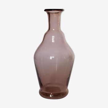 Vase en verre soufflé bouge mauve