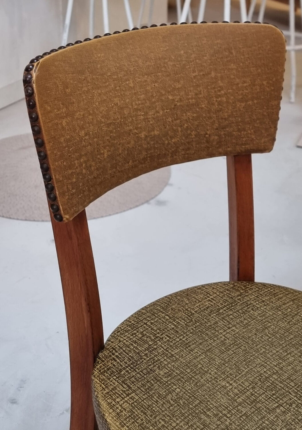 Chaises du milieu du siècle