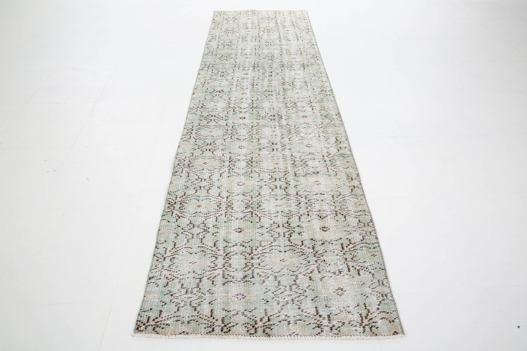 3x9 Shades Of Light Green & Black Vintage Runner Rug, 81x275Cm