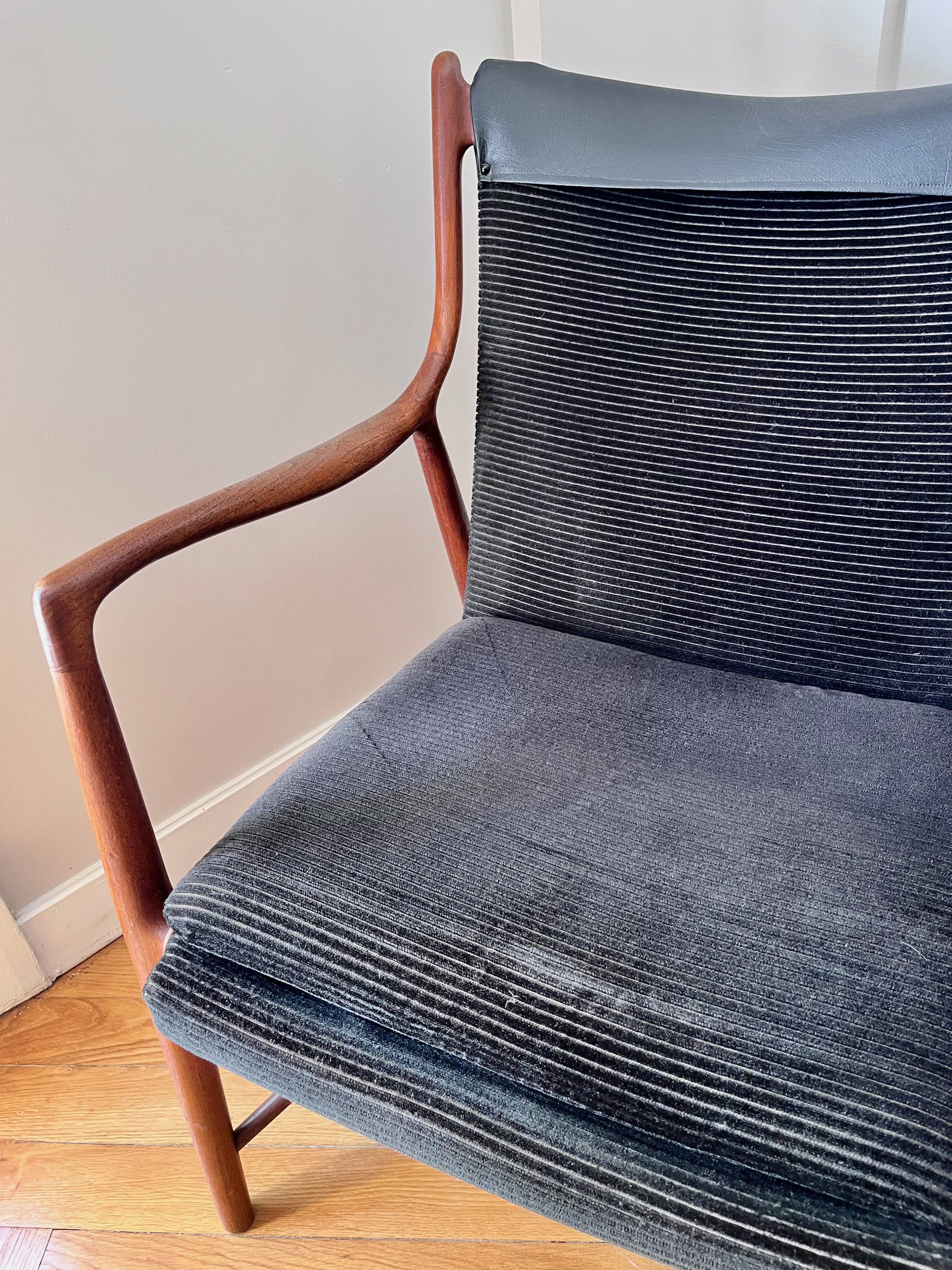 Armchair model "FJ 45" by Finn Juhl (1912-1989) designed in 1945