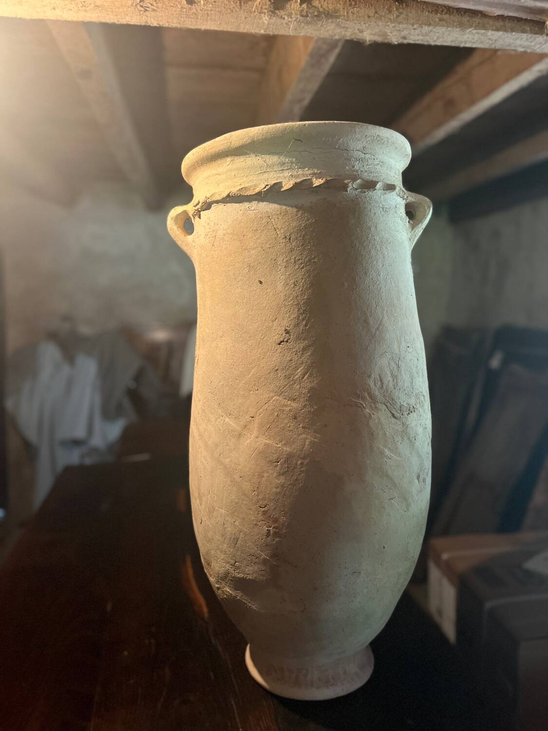 Artisanal earthenware pot