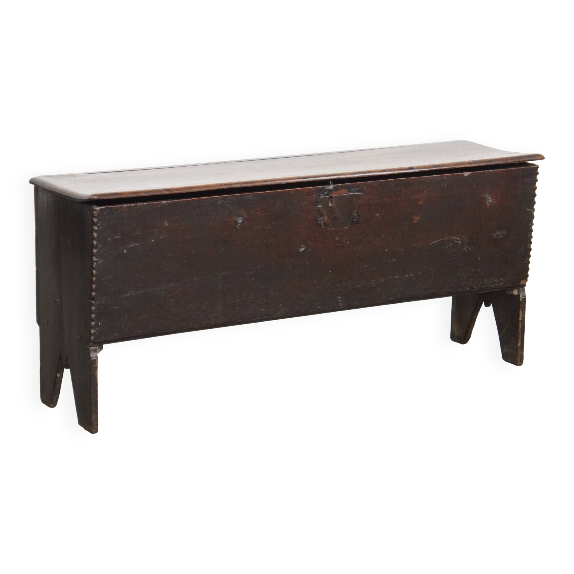 17th-century English oak antique chest