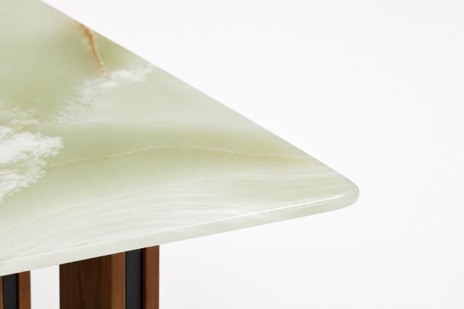 Table basse italienne en onyx