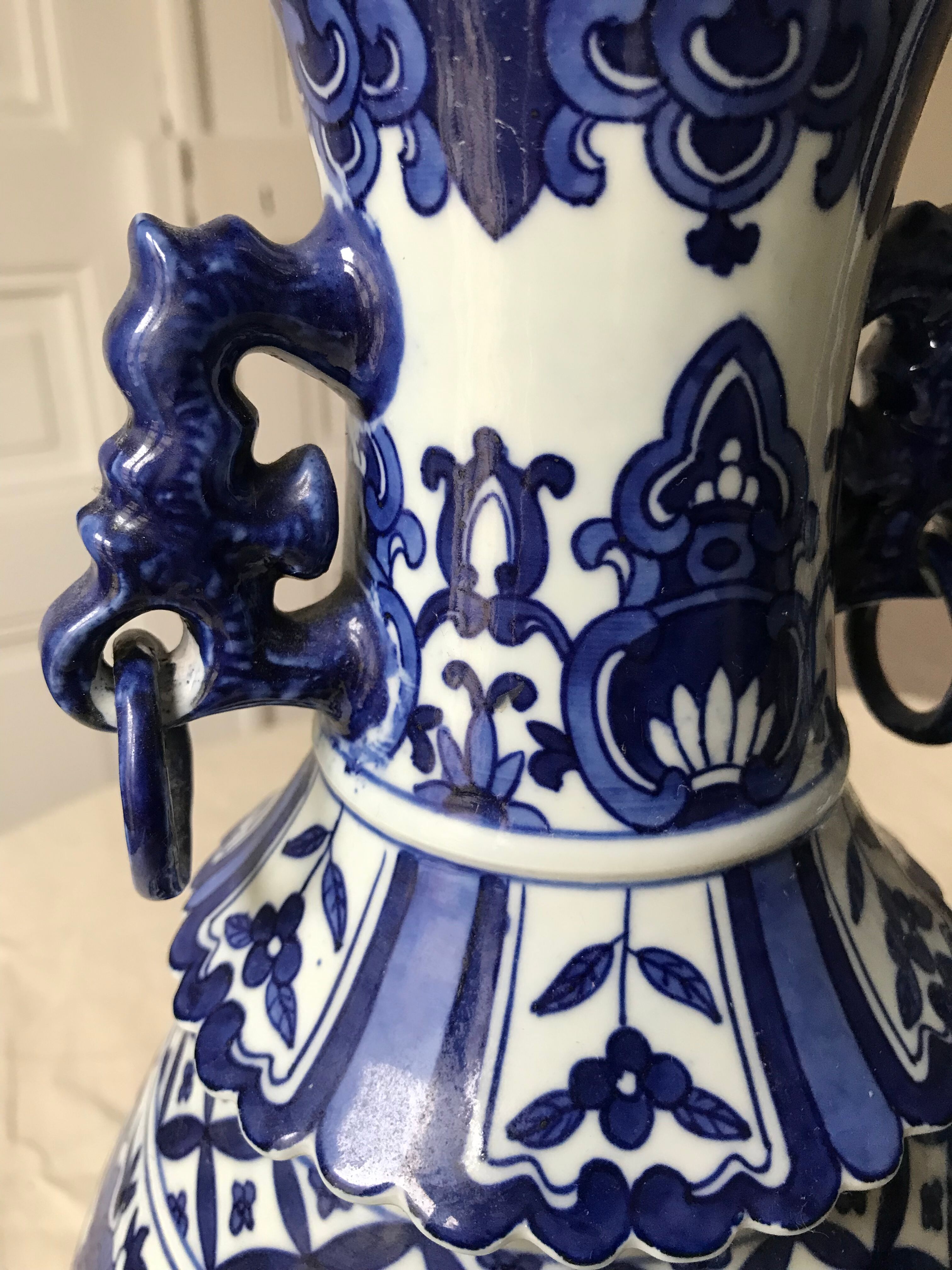 Pair of blue and white Chinese vases