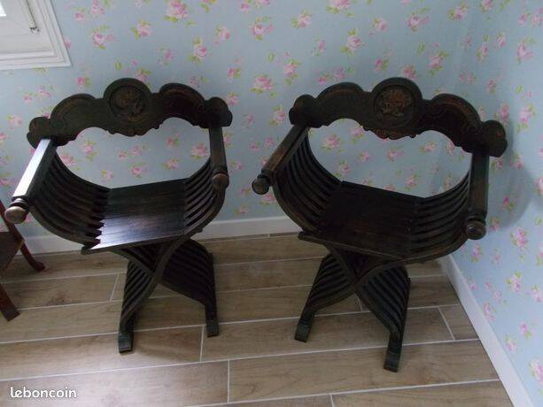 Damascus chairs