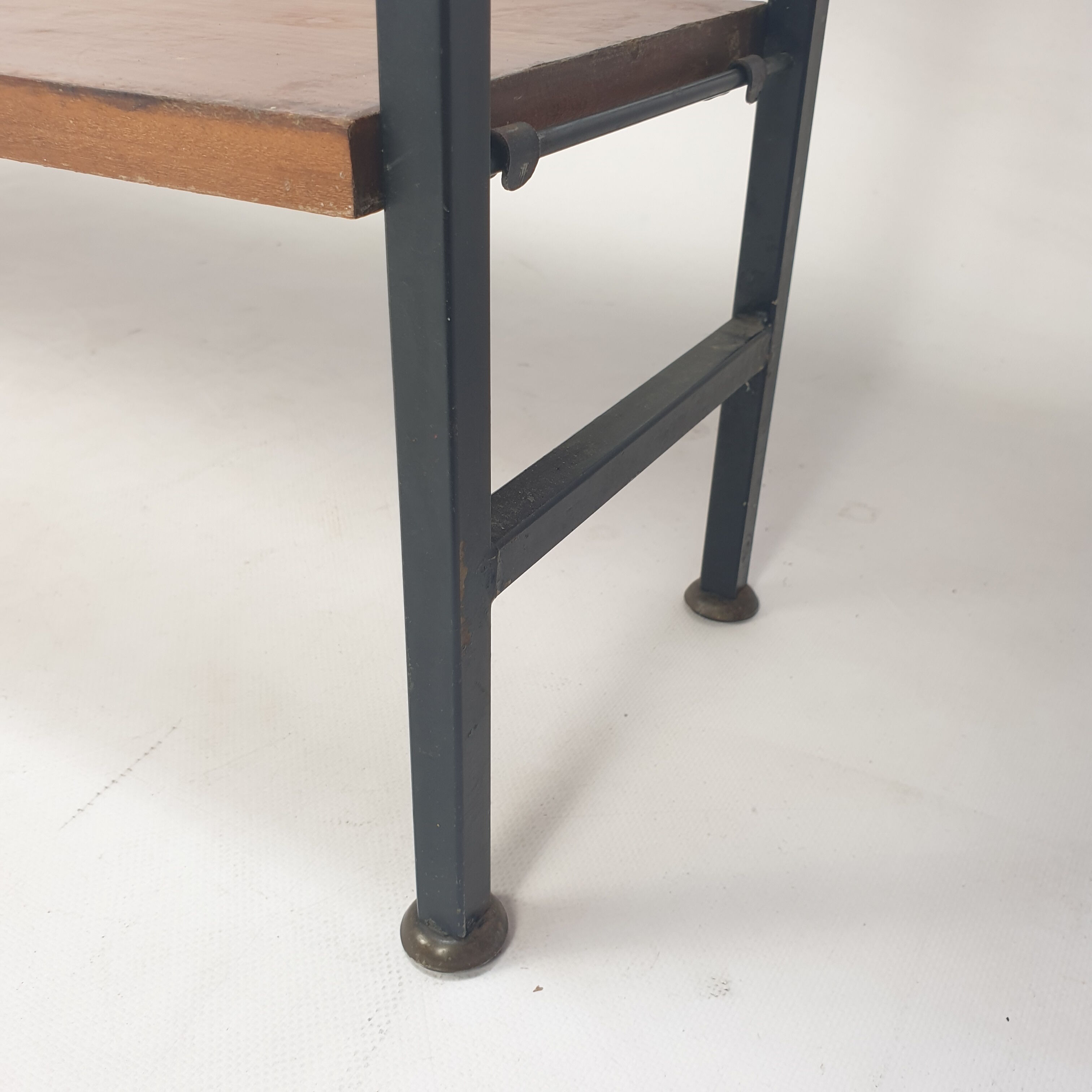 Italian free standing teak shelving unit, 1950