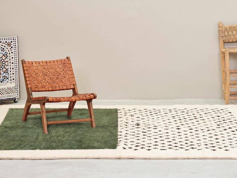 Handmade traditional Moroccan rug size 2/3 m