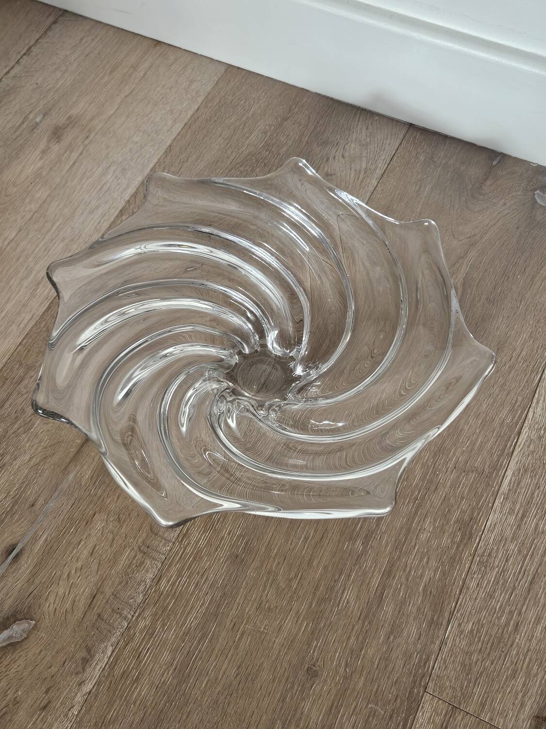 Vintage glass spiral trinket tray