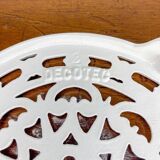 Decotec white cast iron trivet