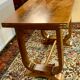 Table époque art déco à plateau ouvrant loupe de noyer
