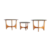 Set de 3 tables d'appoint sculpturales en noyer