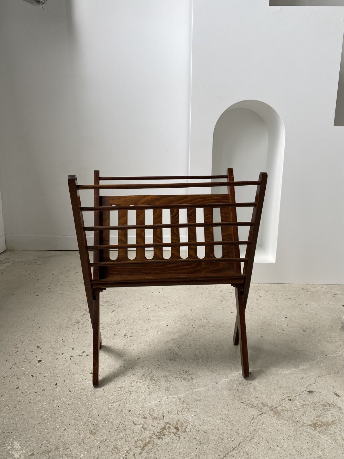 Magazine holder  design Cees Braakman edition Pastoe