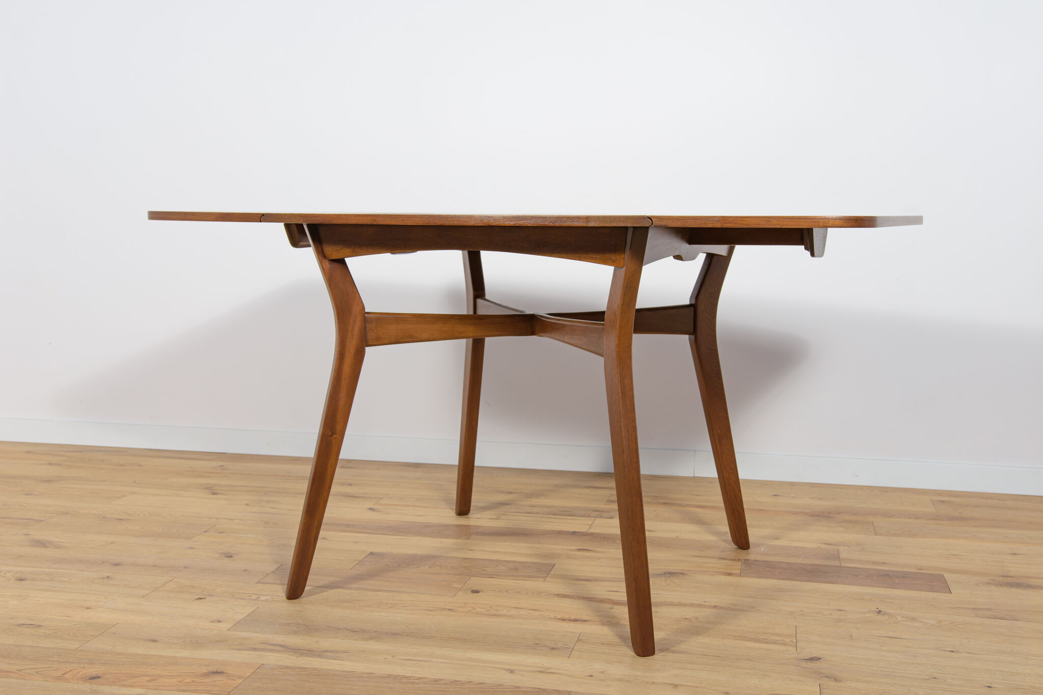 Butterfly Dining Table from G-Plan, 1960s