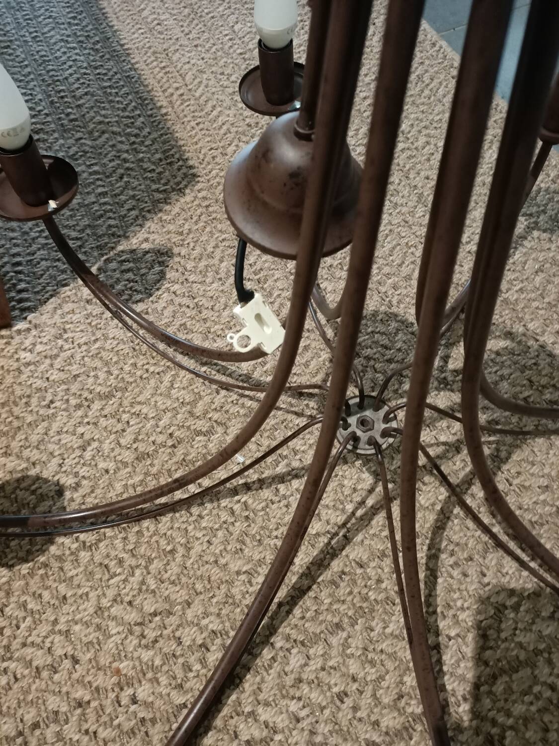 Paire de lustres métal mat