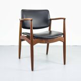 Fauteuil en teck danois par Erik Buch pour Ørum Møbelfabrik, années 1960.