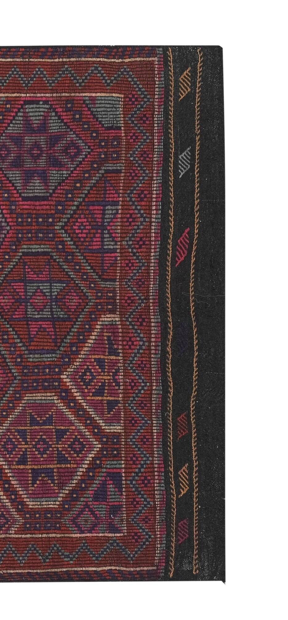 Vintage Turkish kilim, handwoven, 175x251 cm.