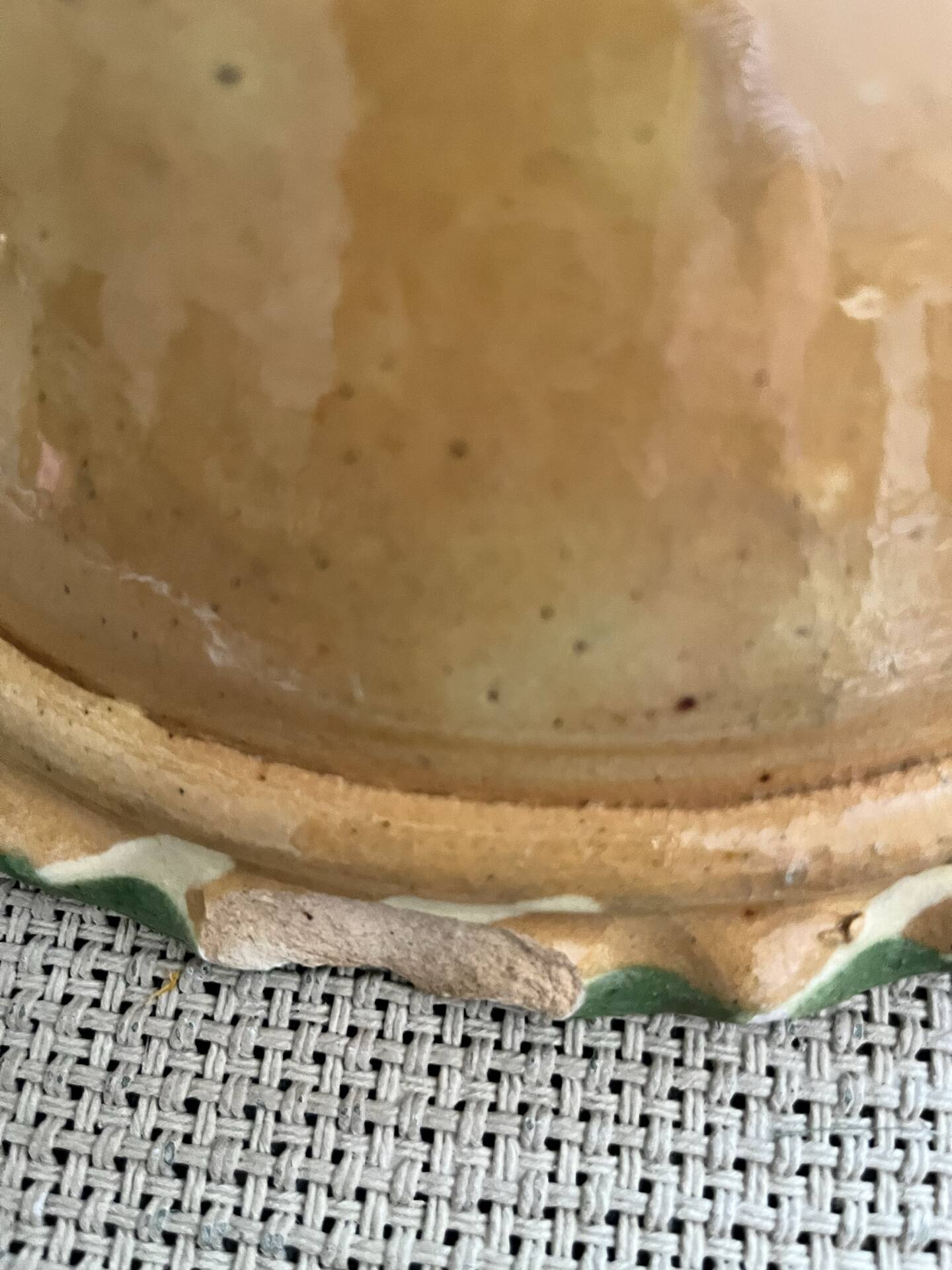 Saladier en  terre cuite vernissée 