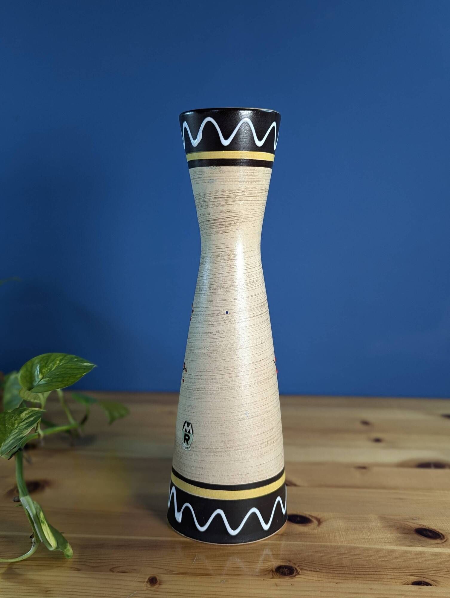 Diabolo vase West Germany MR Keramik leaves styles 70s vintage 28.5cm