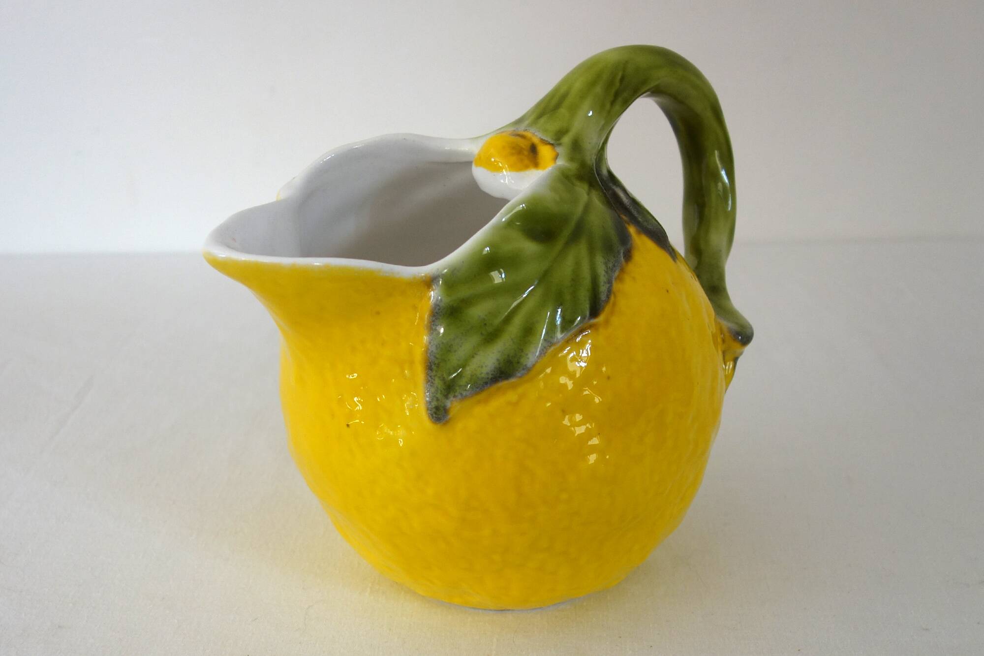 Vintage lemon-shaped slushie pitcher