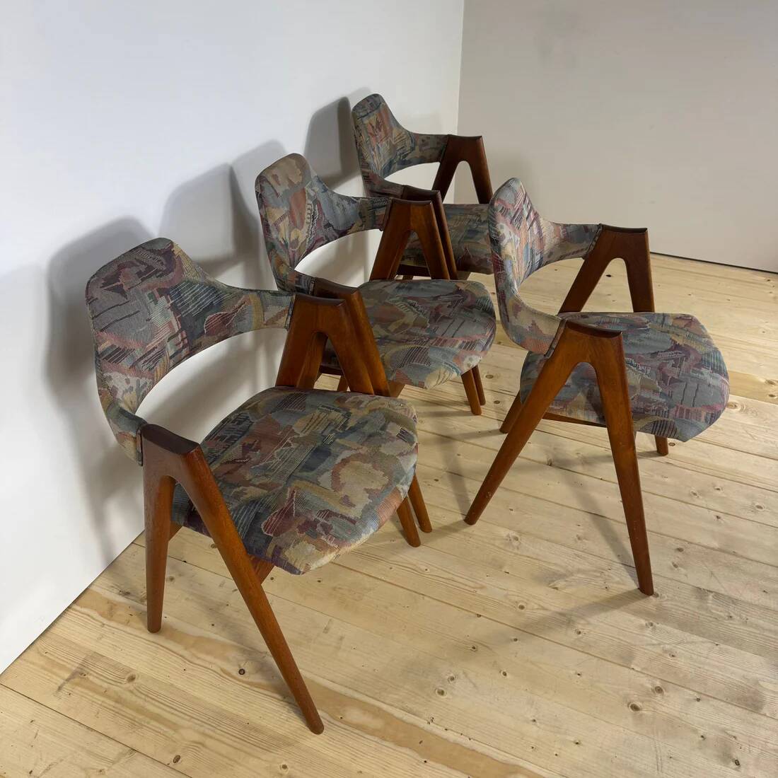 Set of 4 Compass chairs by Kai Kristiansen – mid-century Danish design