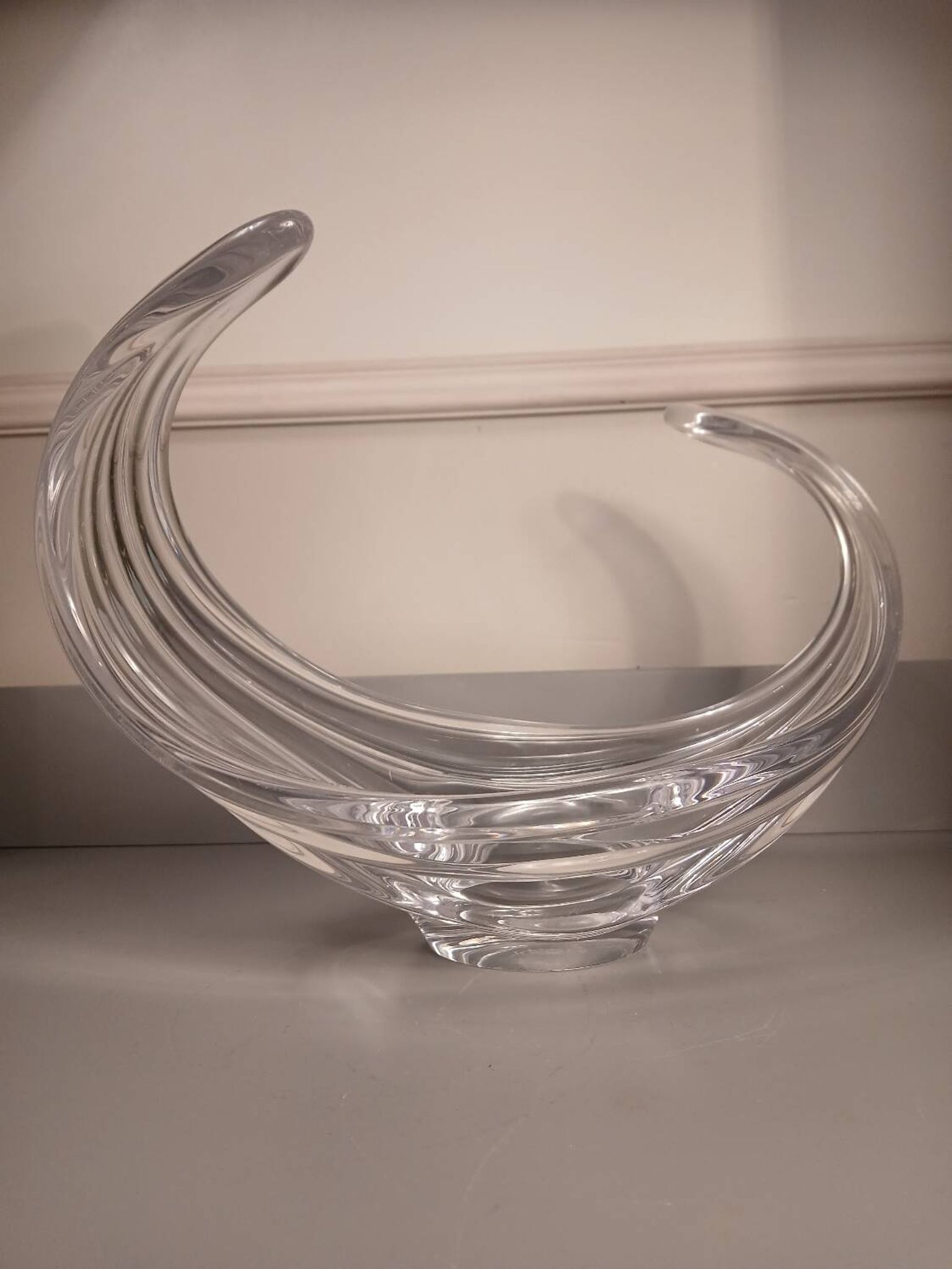 Crystal centerpiece — signed Cristal de Vannes — sculptural piece