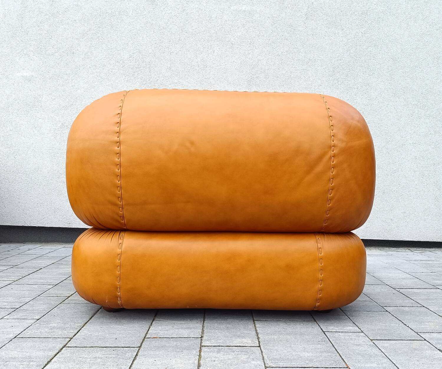 2 fauteuils en cuir cognac Sapporo, Mobil Girgi Italie