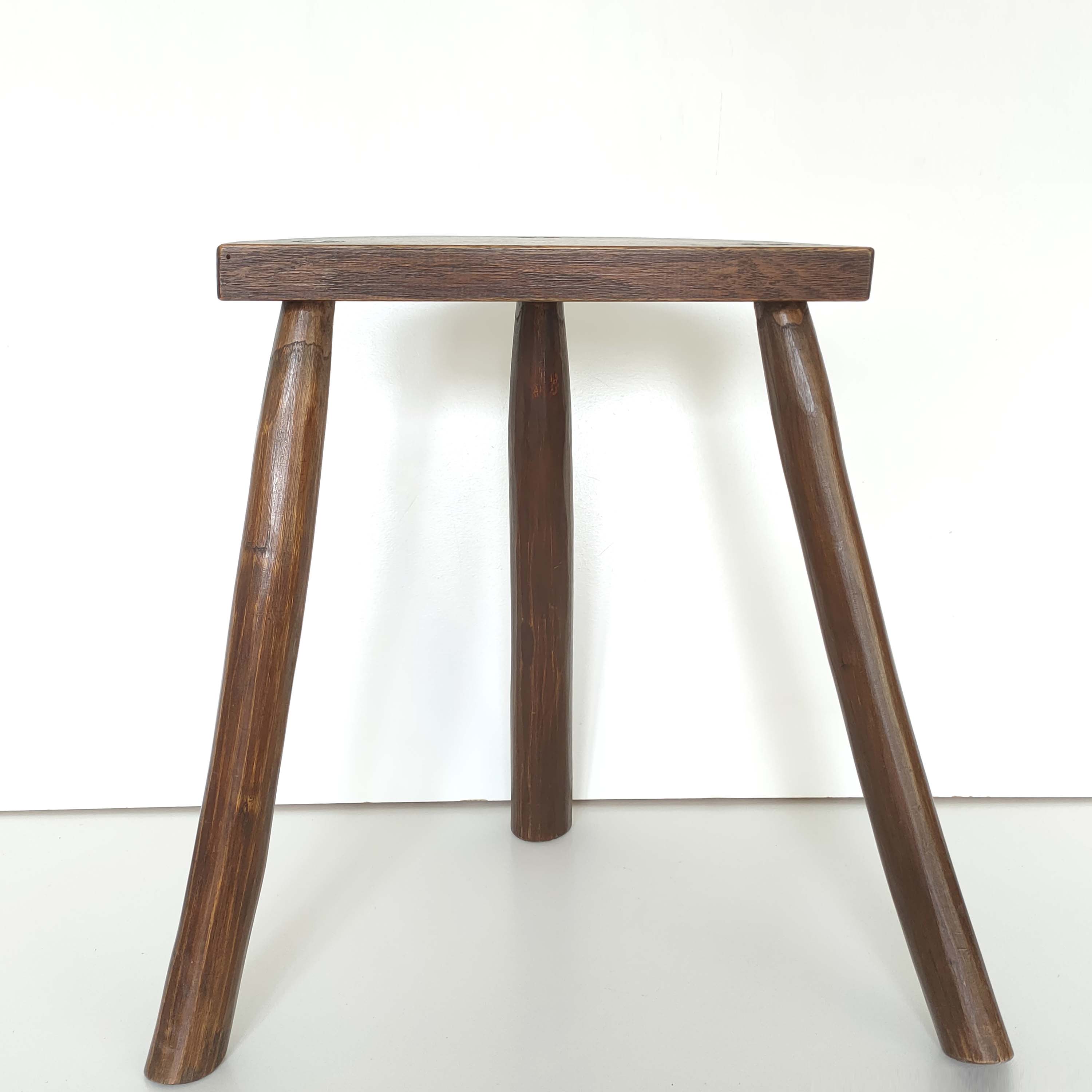 Tripod wood stool