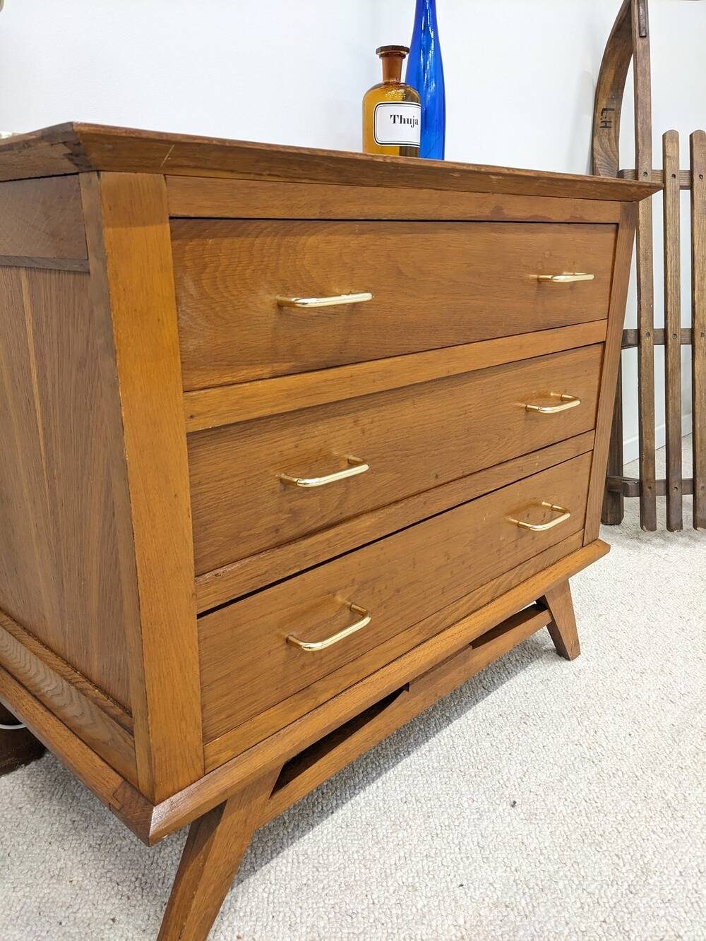 Vintage chest of drawers