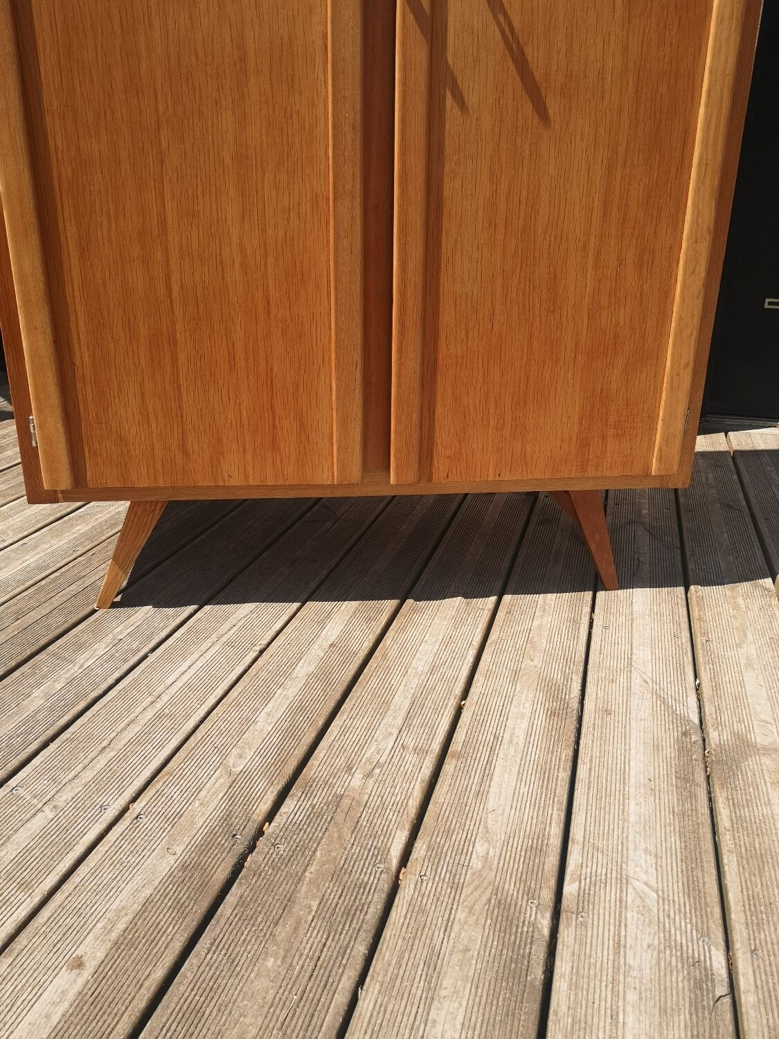 Vintage wardrobe feet compass