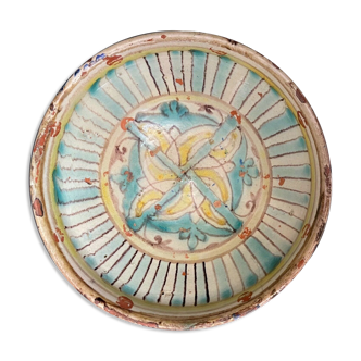 Plat Mokhfia Fès Maroc XVIIIe faïence polychrome 21,7 cm