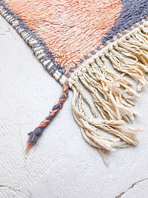 Traditional handmade azilal rug size 150 x 250 cm