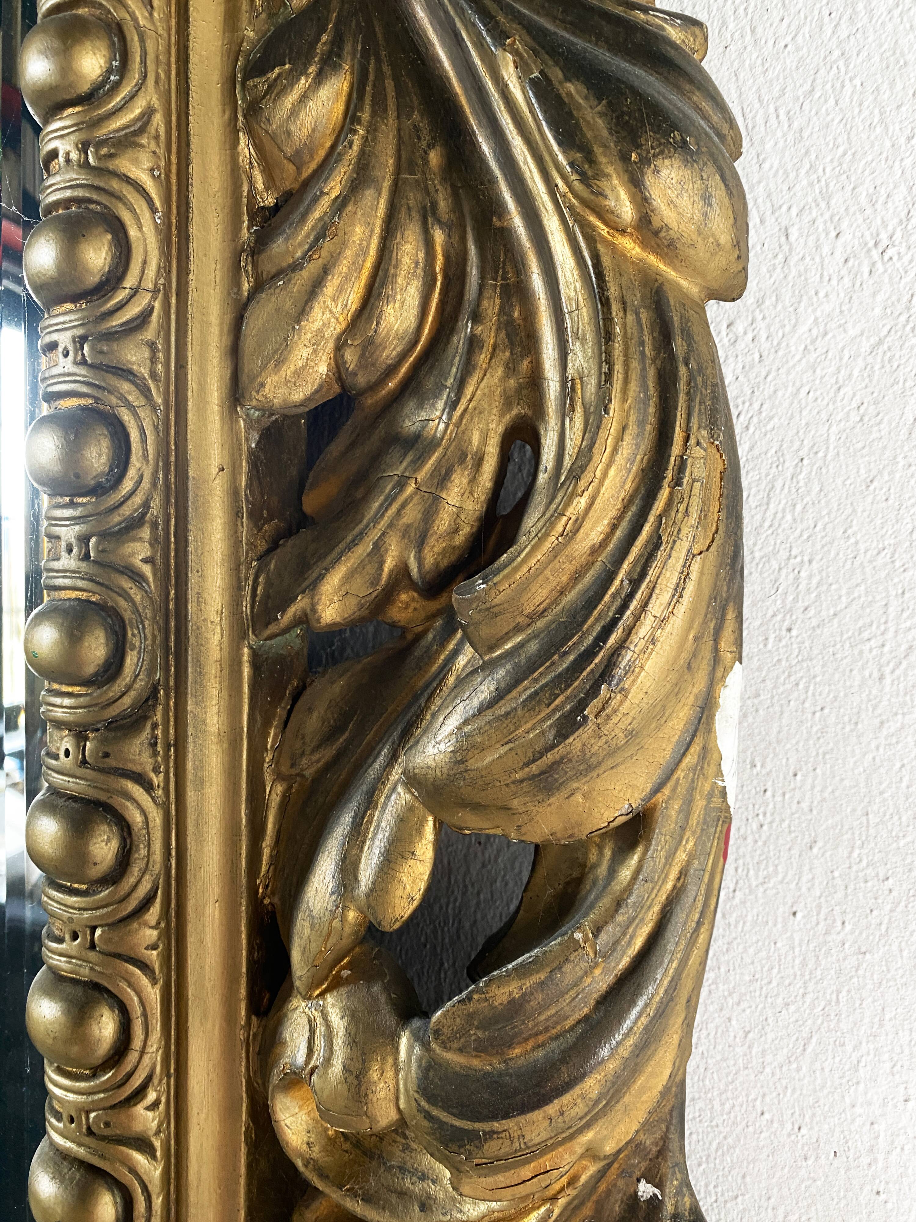 Ancient Florentine mirror – carved and gilded wooden frame – Baroque style
