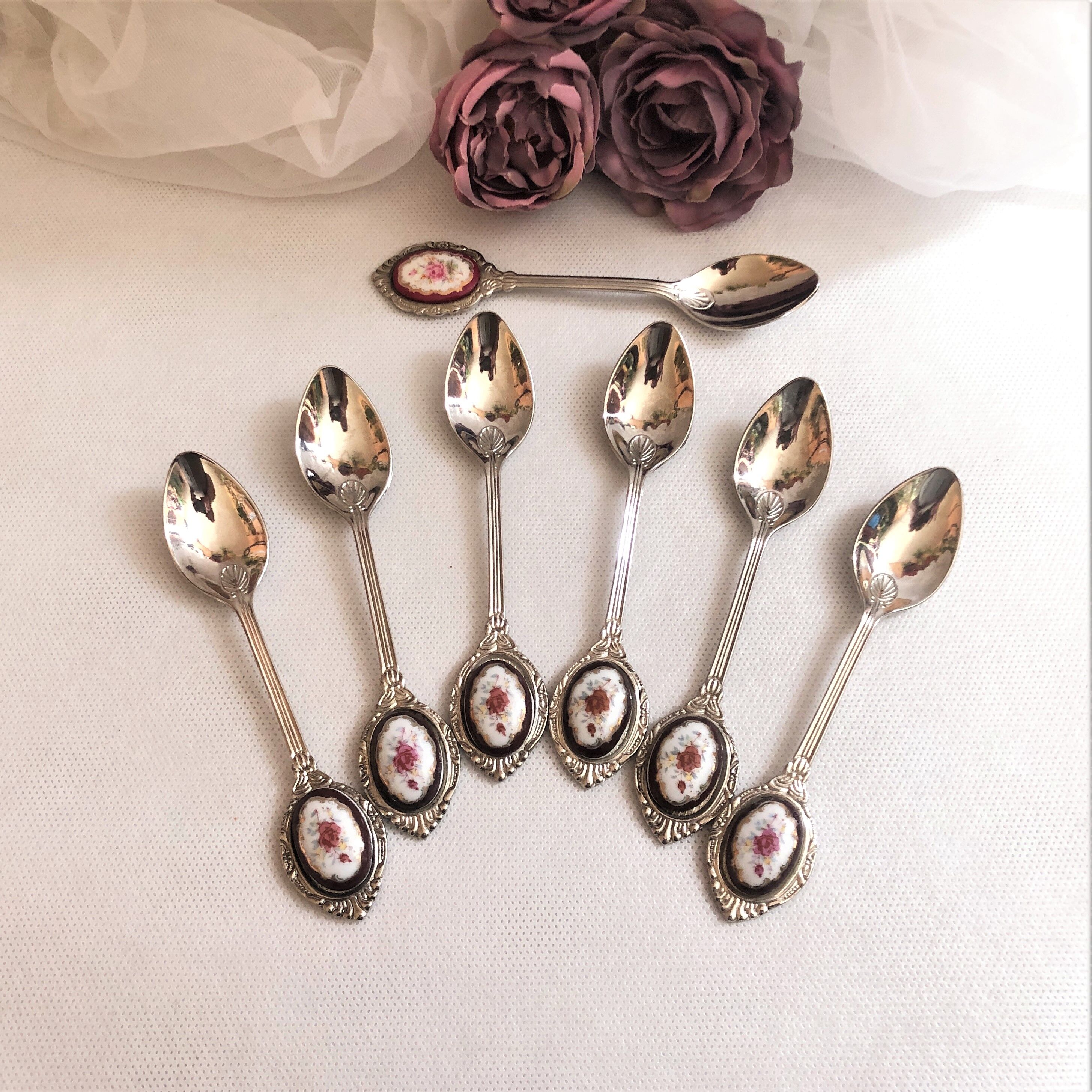 Set of 7 small dessert spoon or coffee with porcelain cabochon