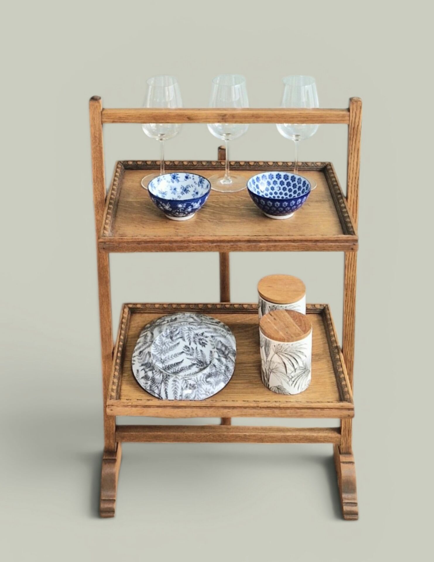 Silent servant, solid wood - Late 19th century - Minimalist side table