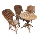 Ensemble composé d’une table et trois fauteuils en lamelles de châtaignier années 50/60