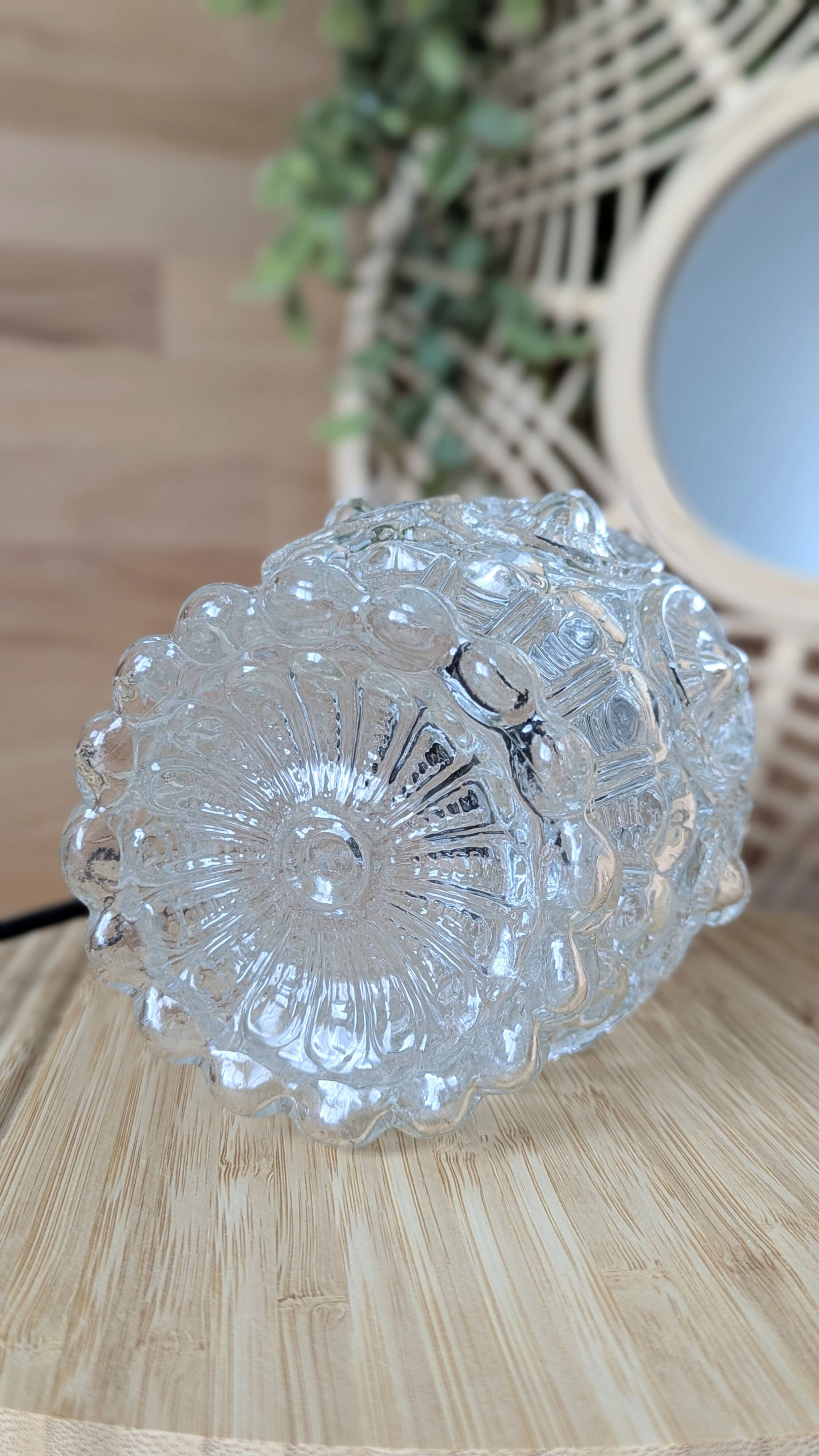 70s pendant light (L-0230)