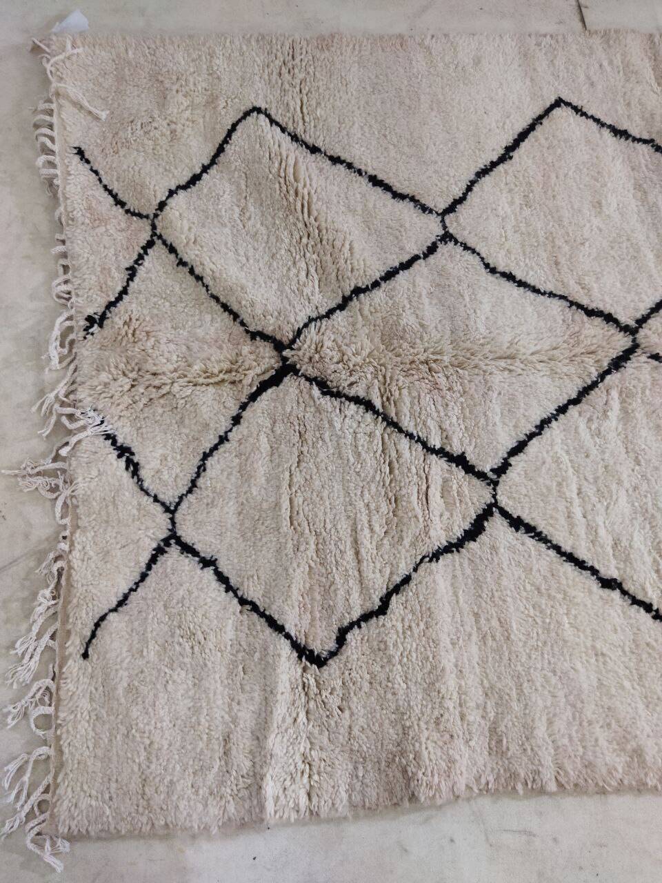 Handmade Moroccan Berber Rug 255 X 150 CM