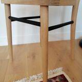Chaises bistrot en bois clairt et noir