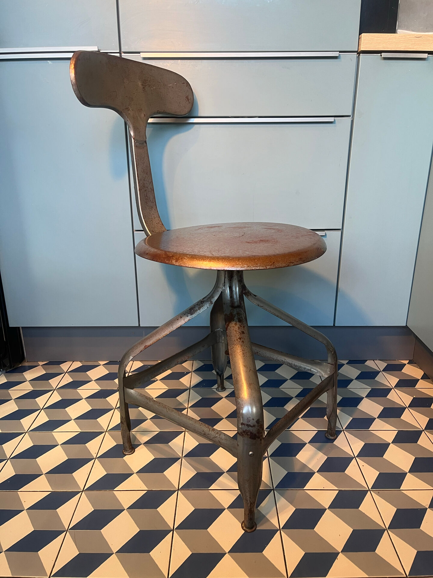 Chaise Nicolle queue de baleine