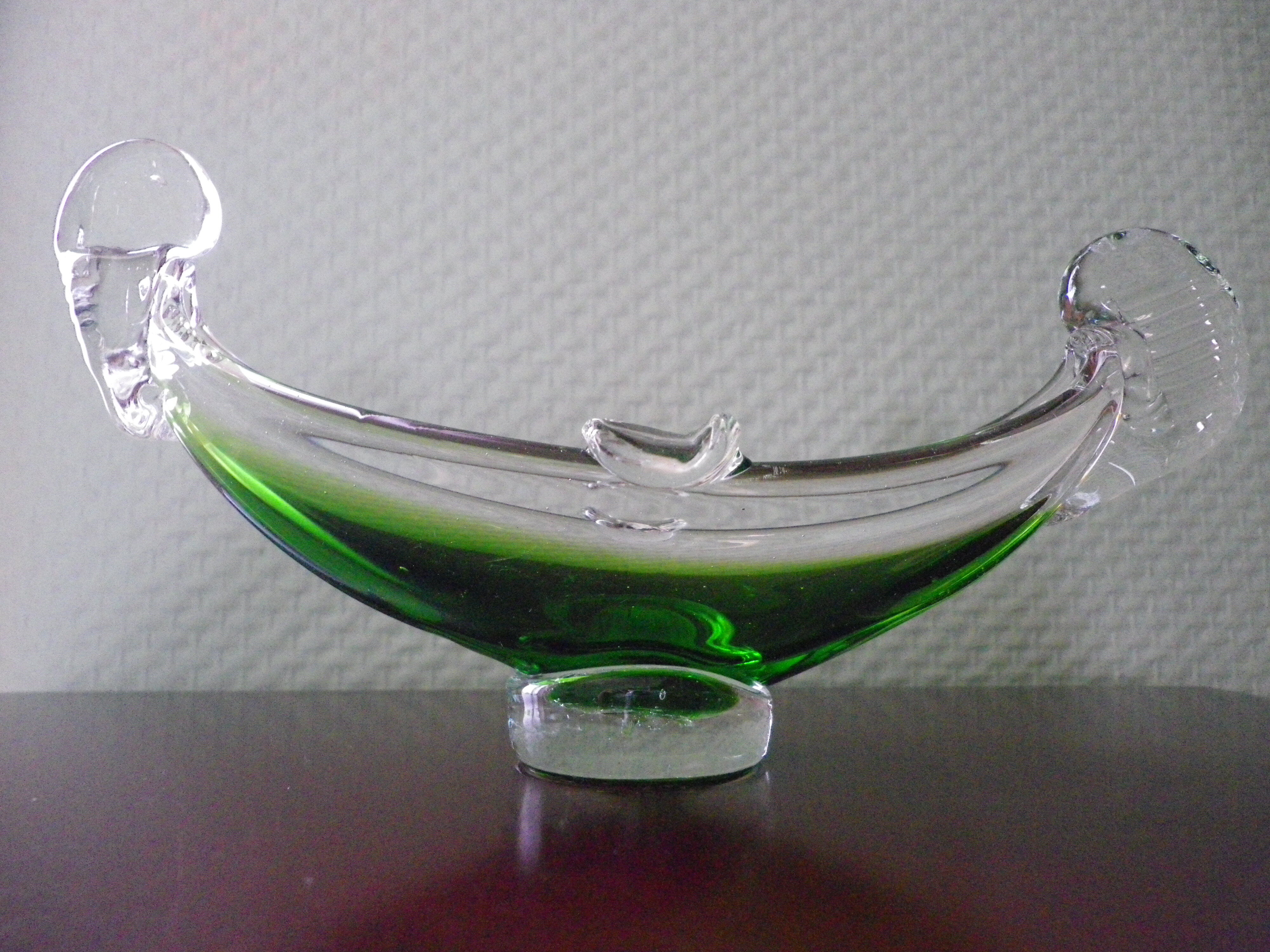 Murano glass ashtray in the shape of a gondola - Italy