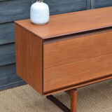 Enfilade minimaliste par White & Newton * 198 cm