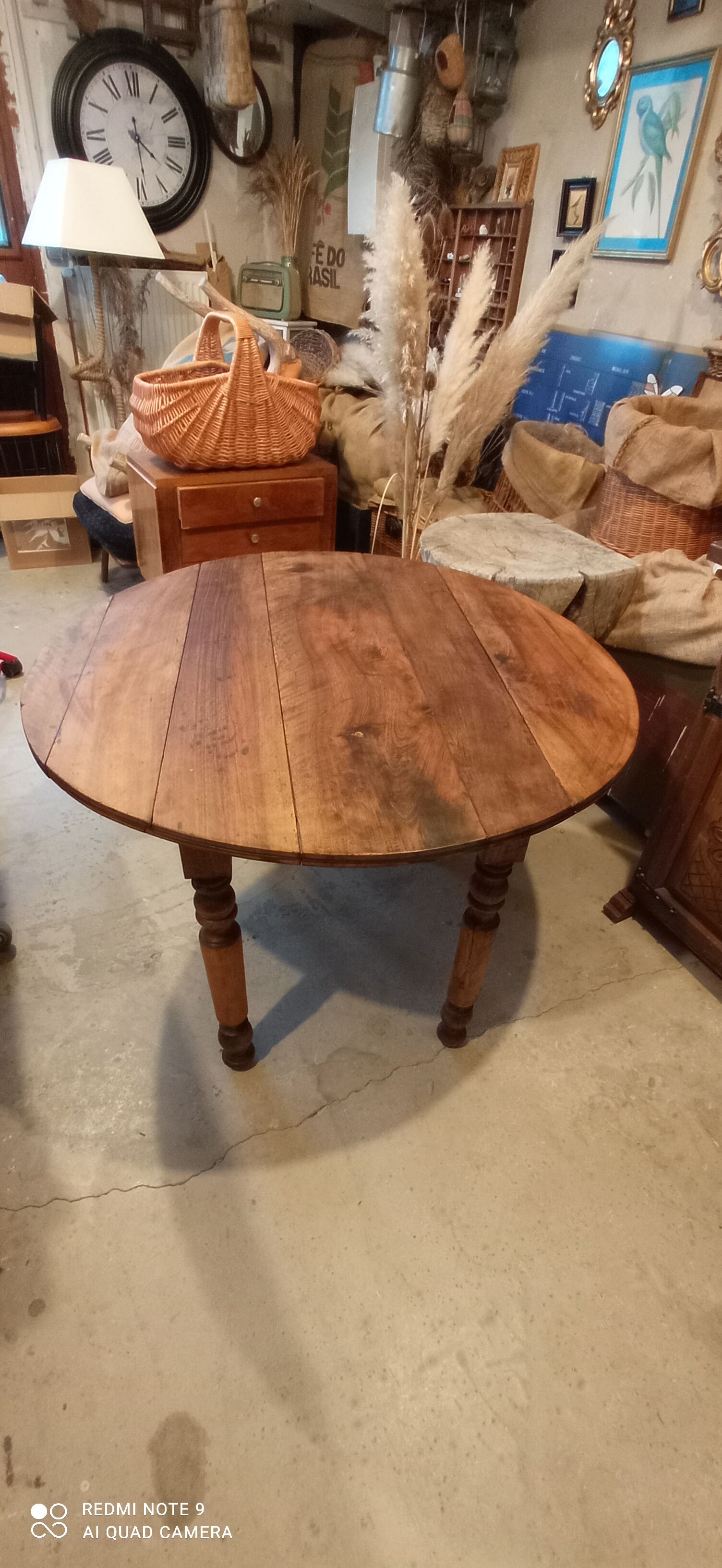 Flap farmhouse table