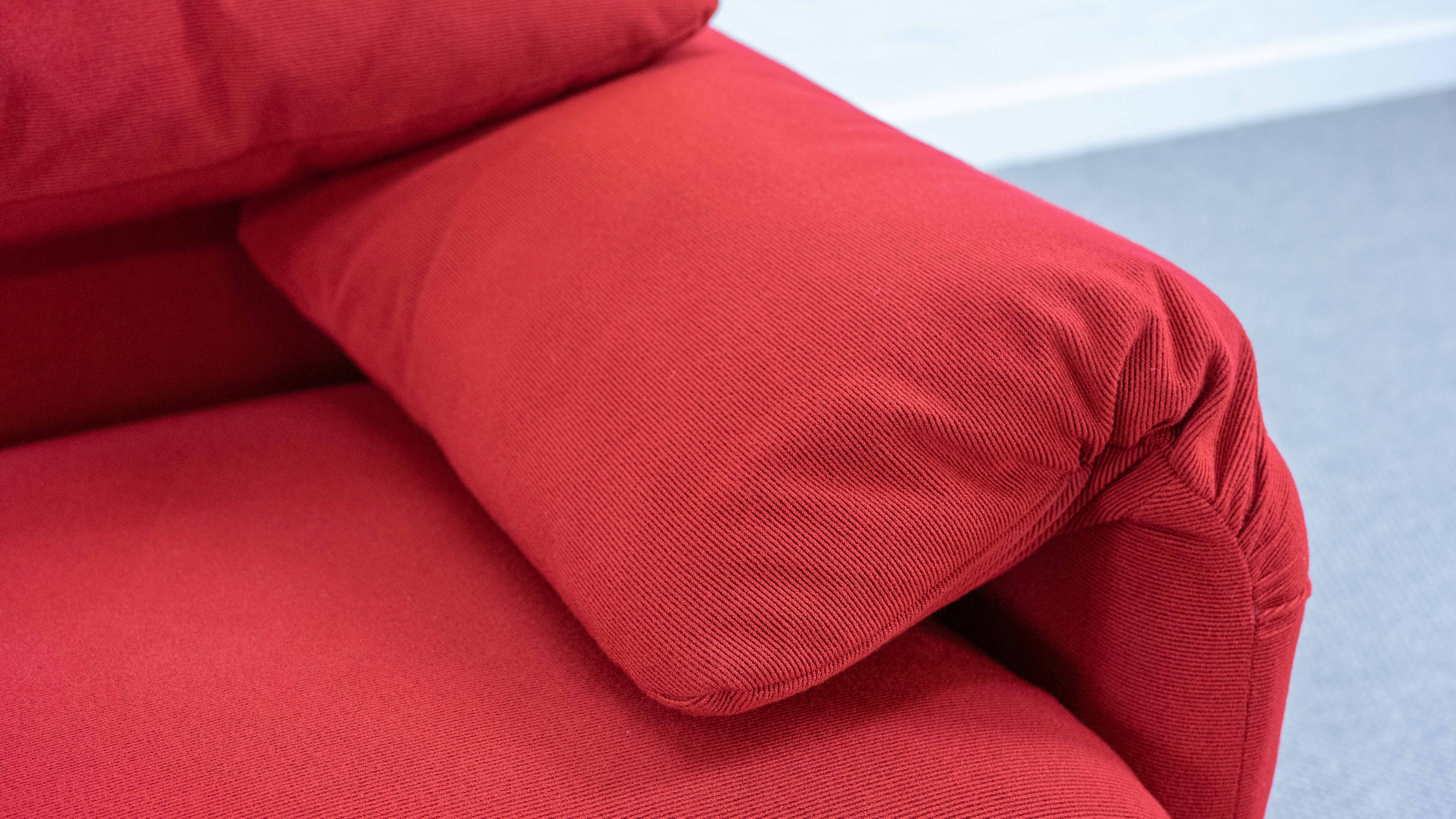 Maralunga 3-seater Sofa red by Vico Magistretti for Cassina, Italy