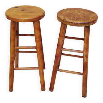 Pair of vintage high pine bar stools