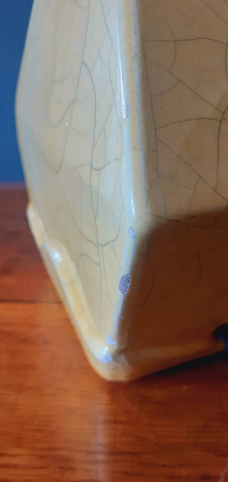 Vintage 50s cracked ceramic lamp