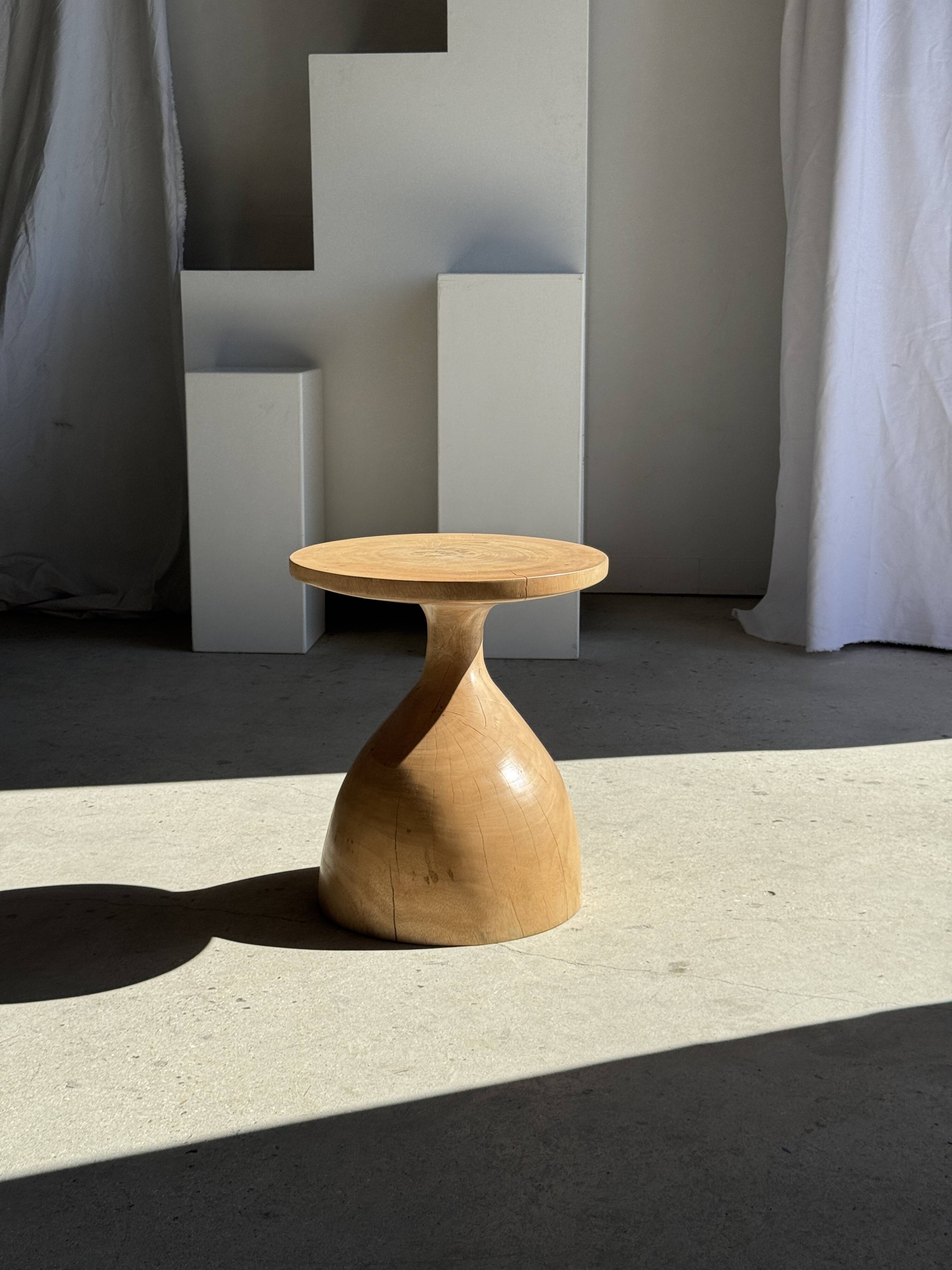 Sexy Neck - Solid wood (monoxyle) side table in natural colour H45