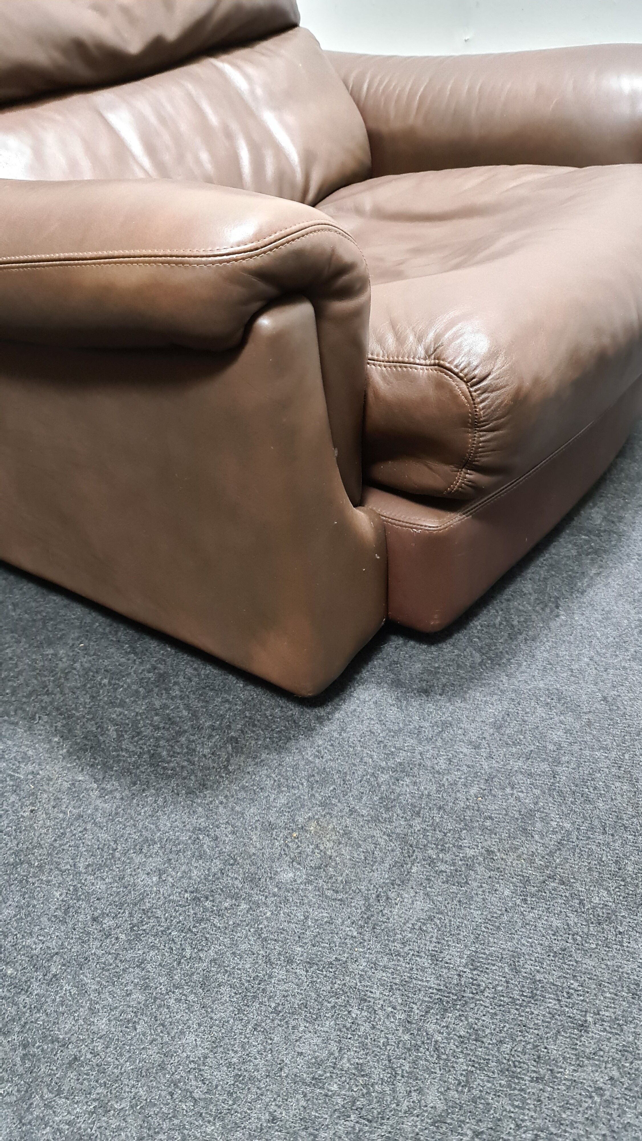 Fauteuil Rolf Benz en cuir brun vintage