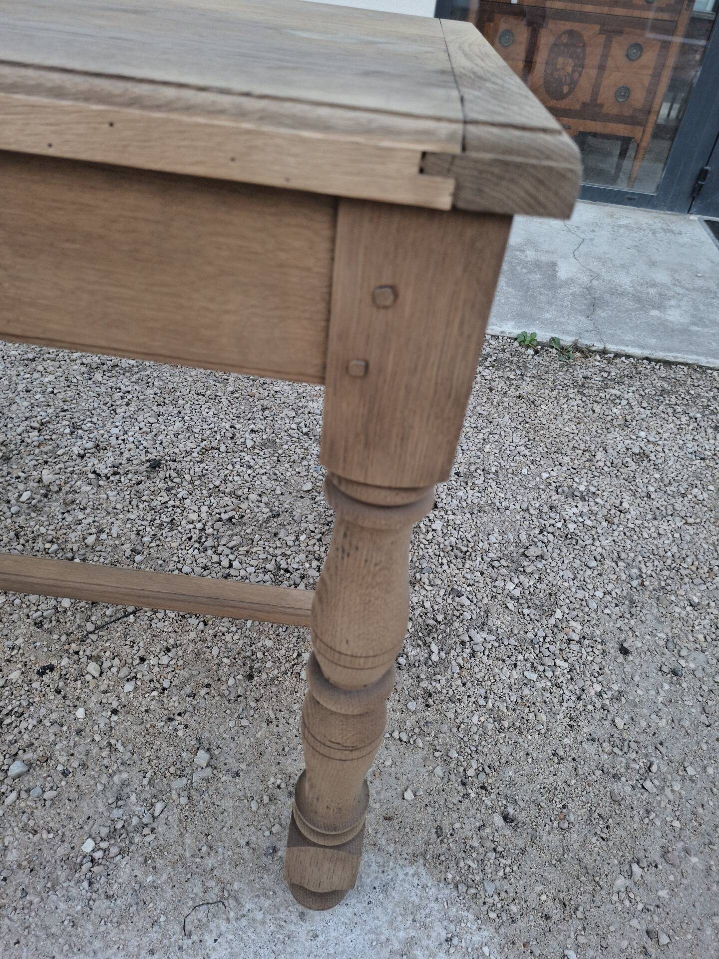 Solid oak farmhouse table fully sandblasted.